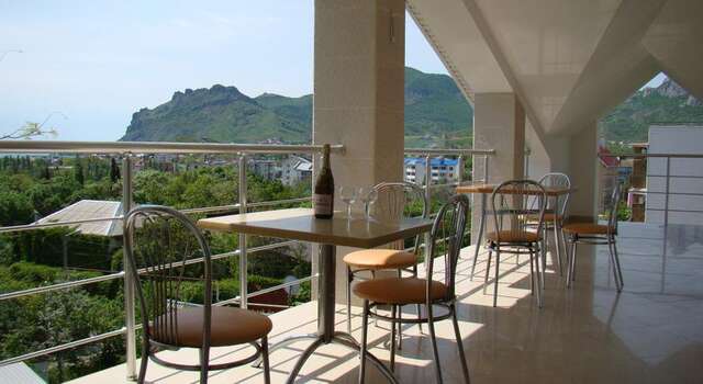 Гостиница Guest house White House Коктебель-11